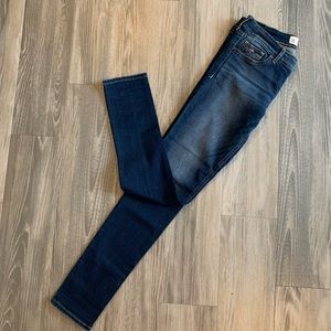 Hollister skinny jeans size 7/28